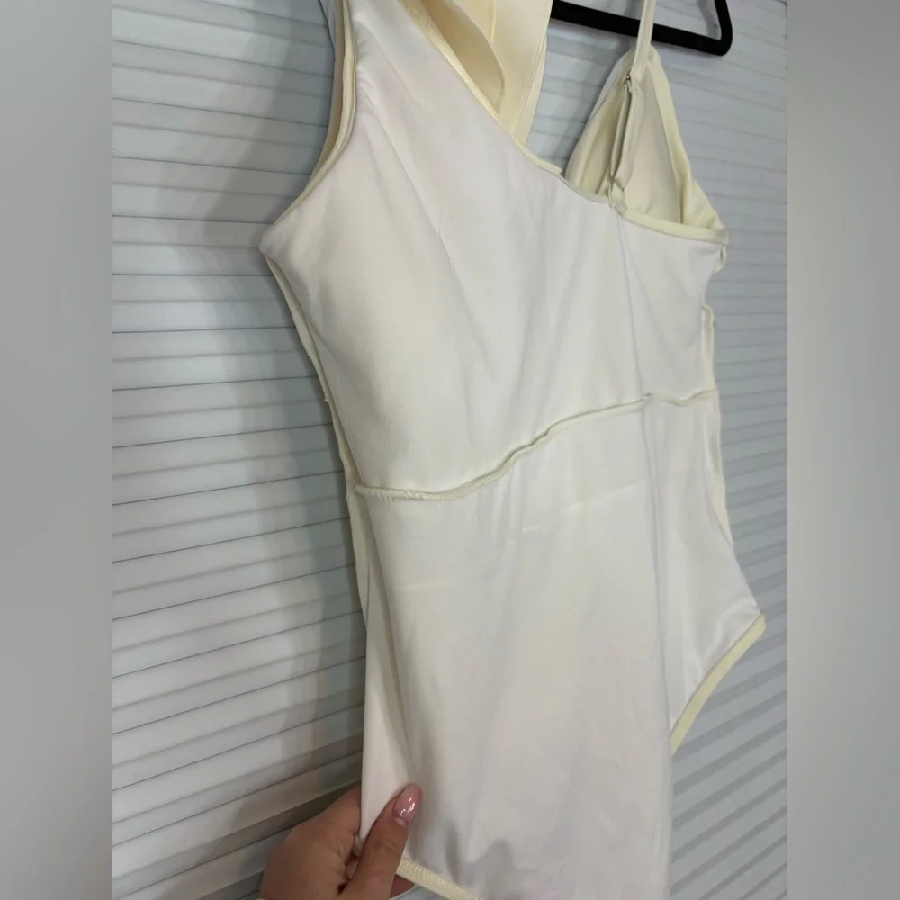 One Shoulder Ruffle One Piece Swimsuit